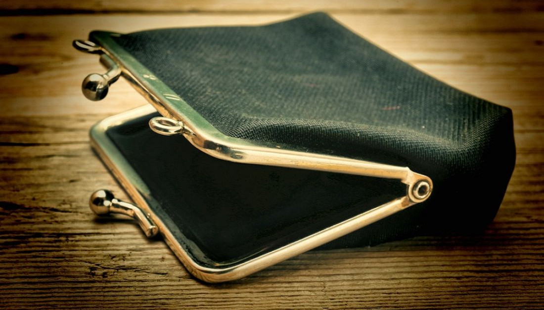 Сотрудники более половины домов для сирот не получали дополнительных выплат в пандемию