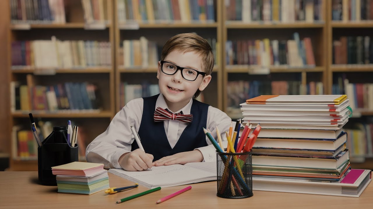 Мишустин: речи об отказе от традиционной формы образования не идет