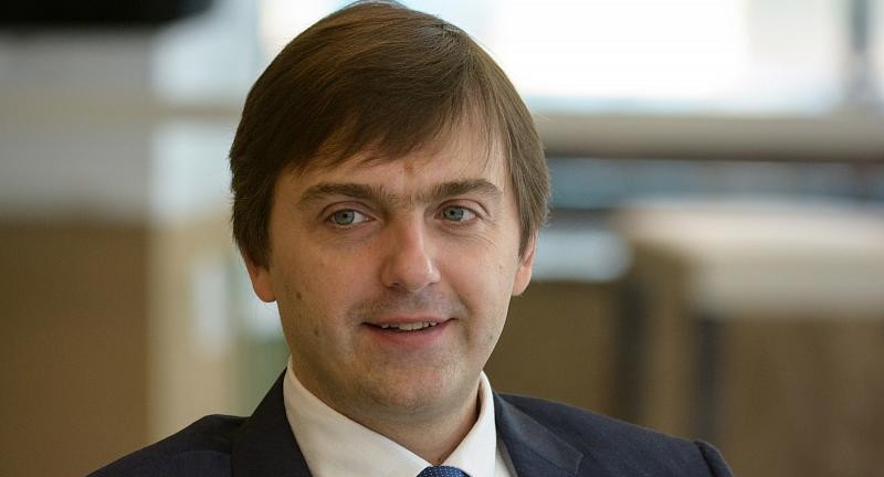 ​Сергей Кравцов рассказал о поправках в Трудовой кодекс для педагогов и создании отраслевой оплаты труда