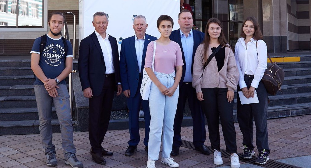 «Педагогов надо готовить к навыкам личностного общения и поддержке детей»