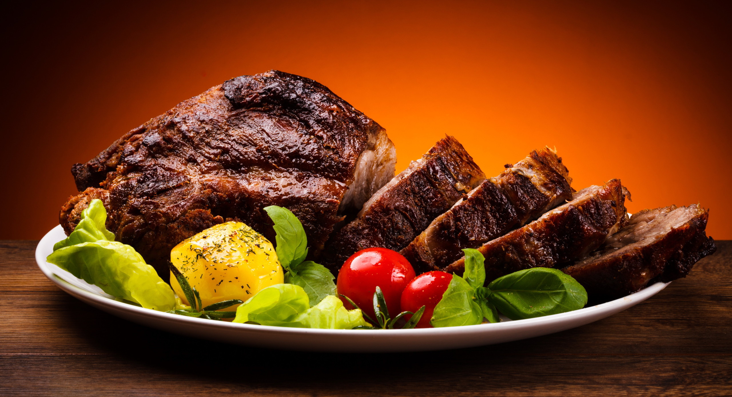 Школьников в Колумбии кормили мясом лошадей и ослов вместо говядины