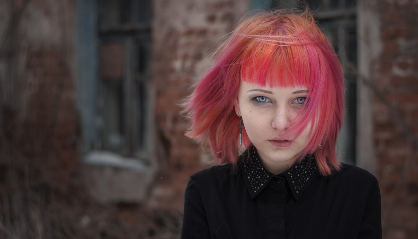 В Госдуме не поддержали запрет на посещение школьных уроков из-за цвета волос учеников