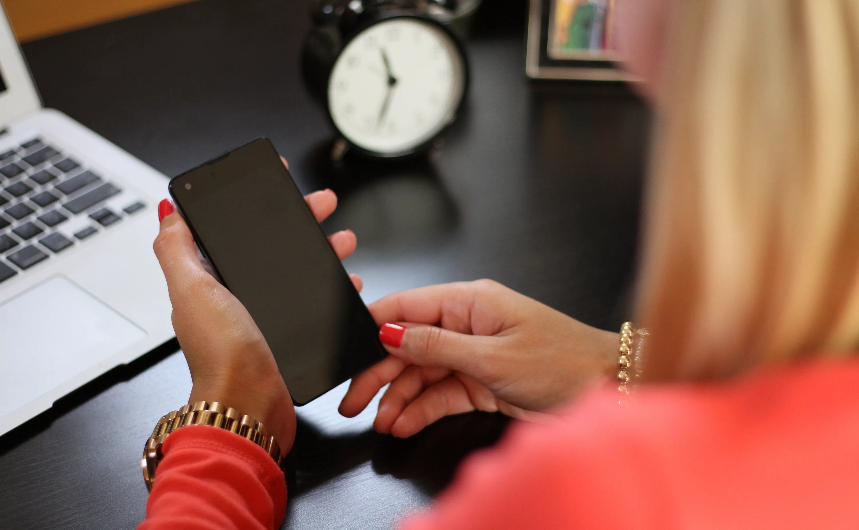 В Подмосковье запустили мобильное приложение для учителей