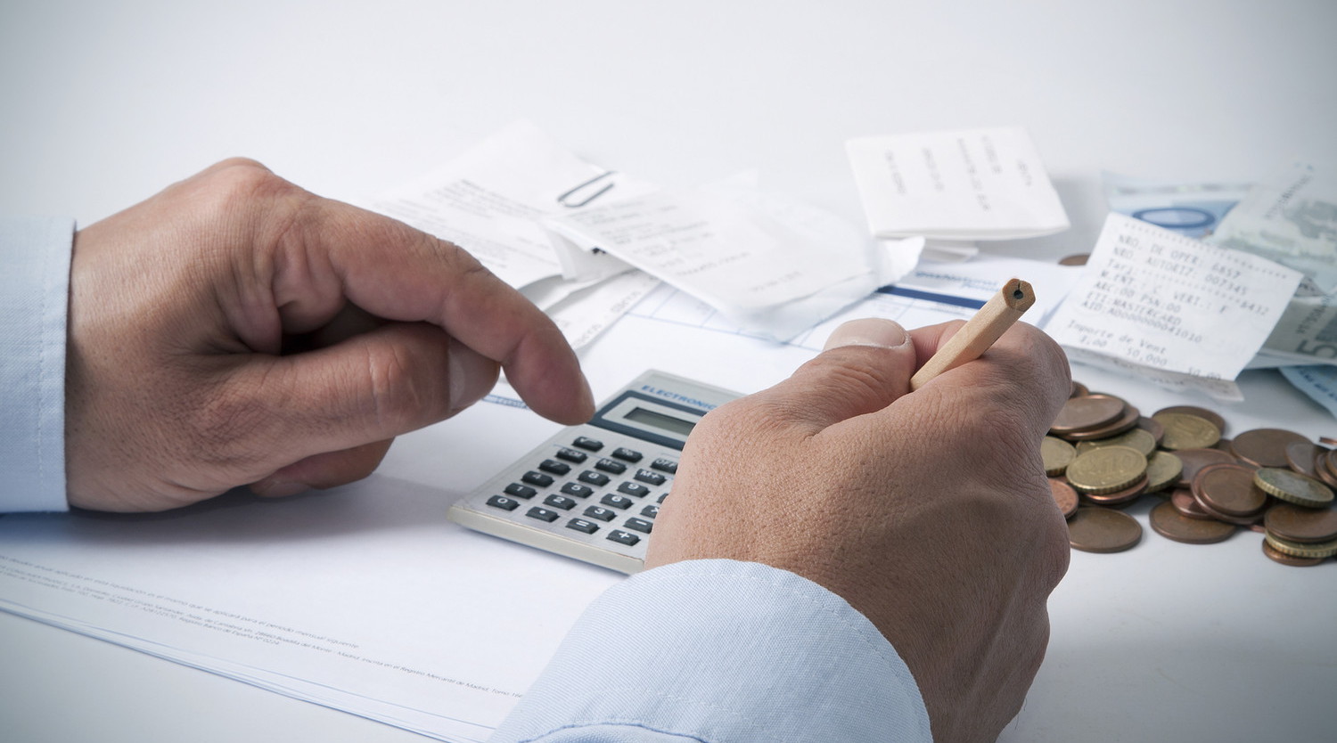 Из чего складывается зарплата воспитателя и как влияет наличие высшего образования на базовый оклад