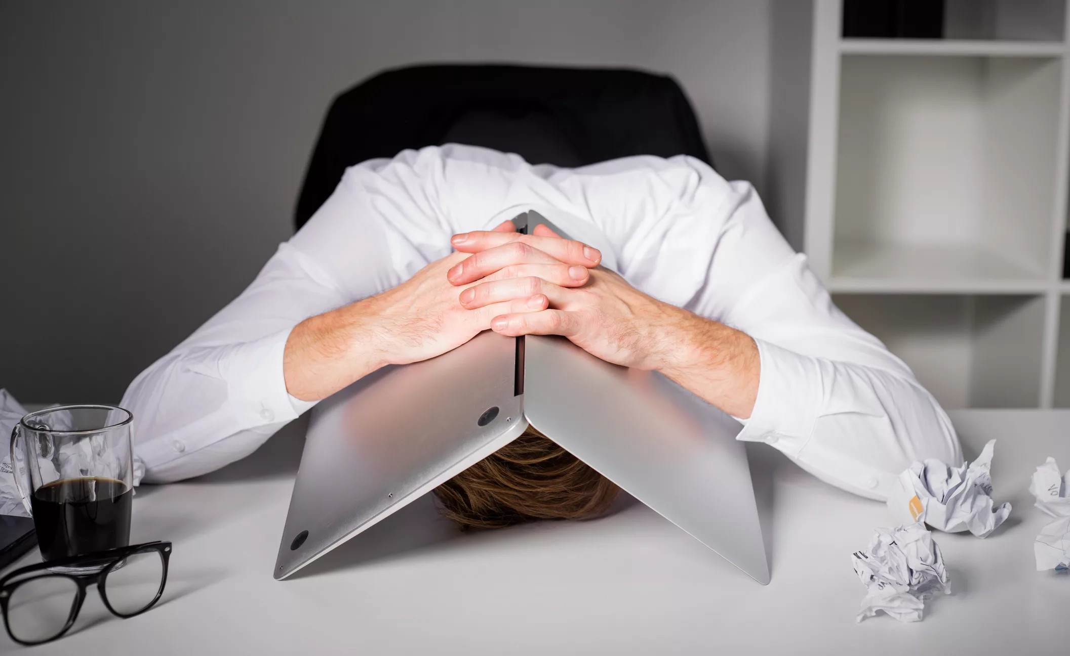 Действительно ли передача номеров машин, телефонов и карт «Тройка» – это нарушение закона и что делать с давно удалёнными сотрудниками