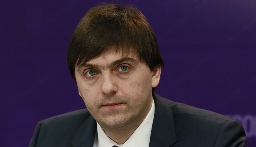 Будут ли в России массово закрывать школы и переходить на дистант?