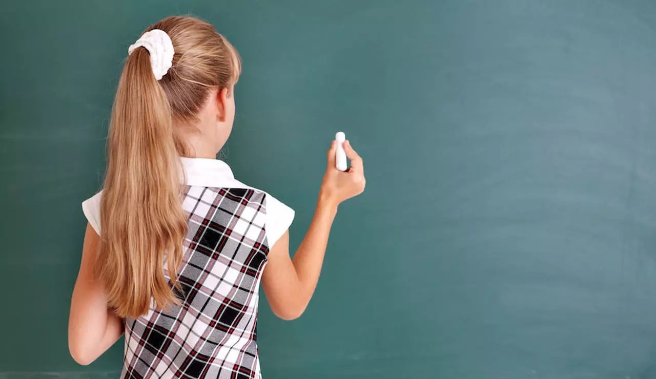 В Башкирии учительница нарисовала двойку на лбу школьницы