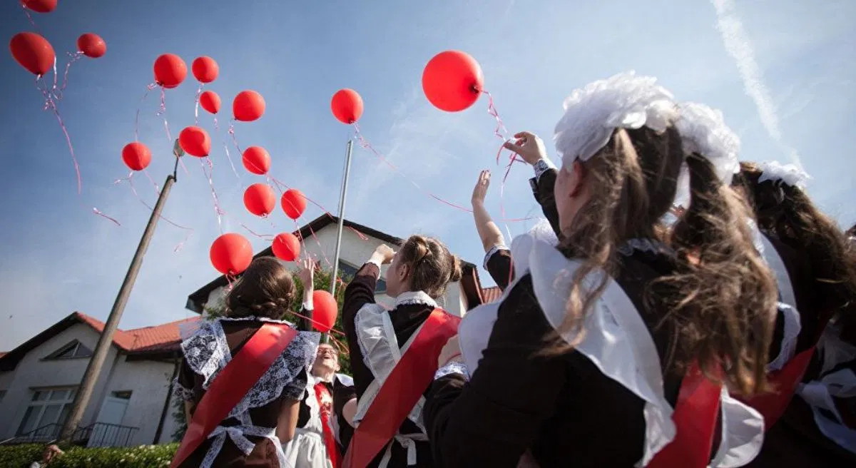 Сергей Кравцов рассказал о последних звонках в российских школах