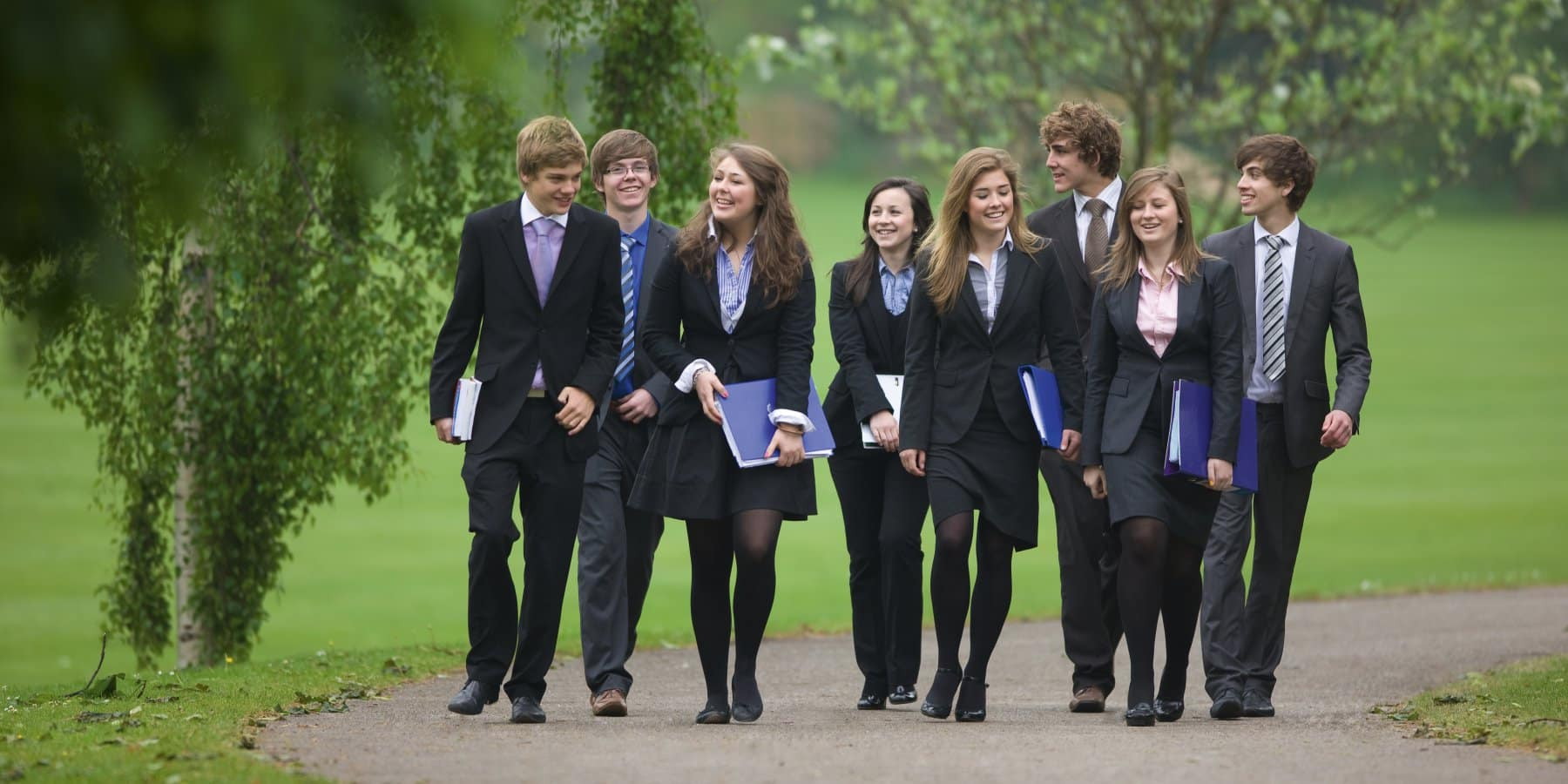 В Польше учебные заведения возвращаются к очной форме работы