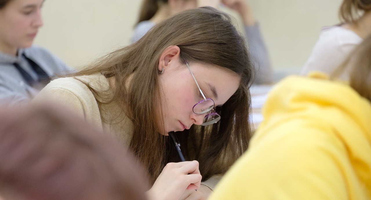 Ученики из Москвы завоевали пять медалей на Международной олимпиаде по лингвистике