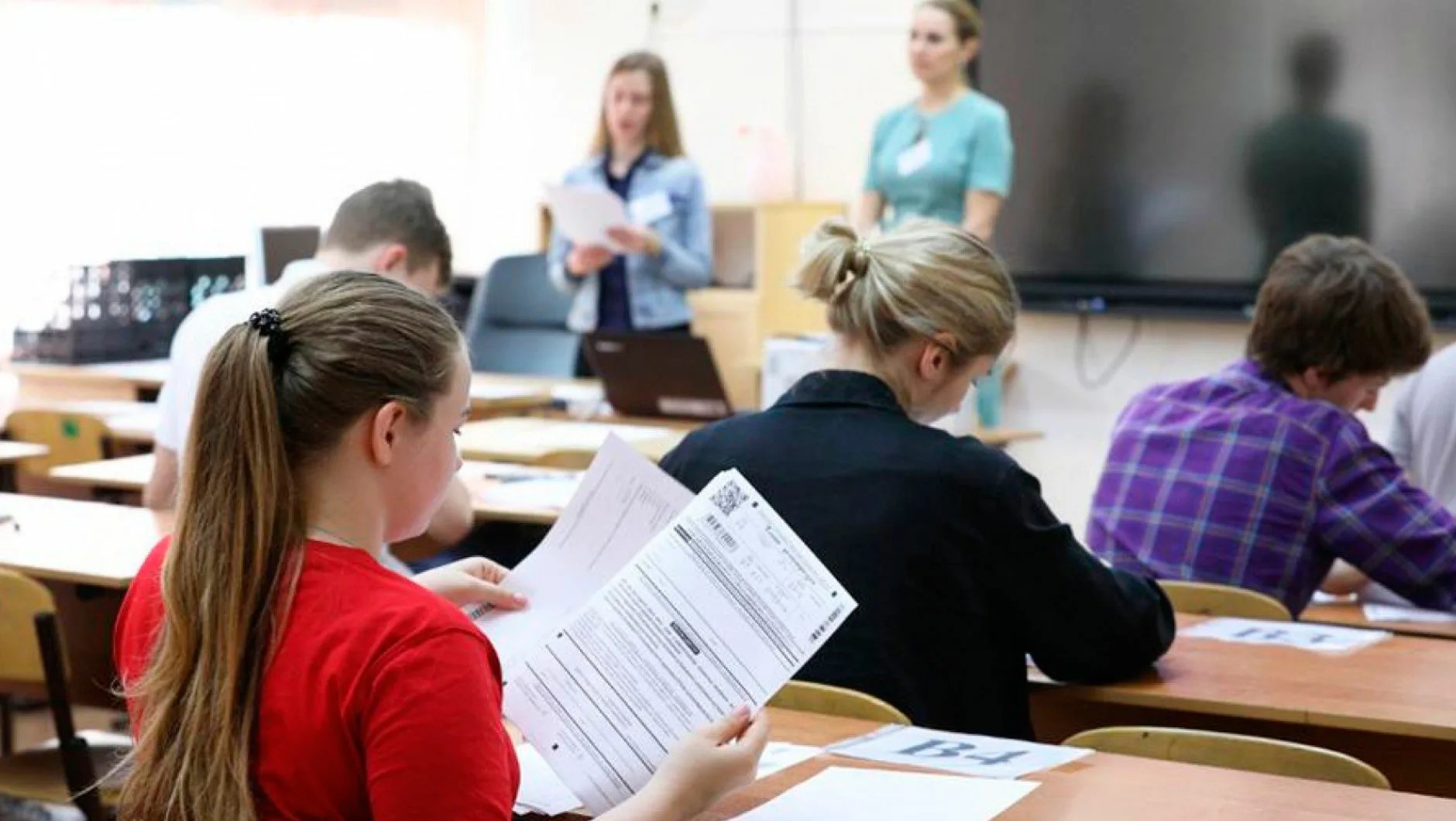 Елена Шмелева: Избыточность контрольных мероприятий в школах не приводит к повышению качества образования