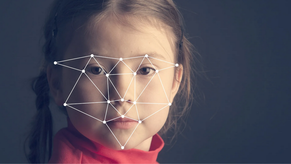 Анастасия Ракова: Никакой масштабной системы распознавания лиц в школах внедрять не планируется