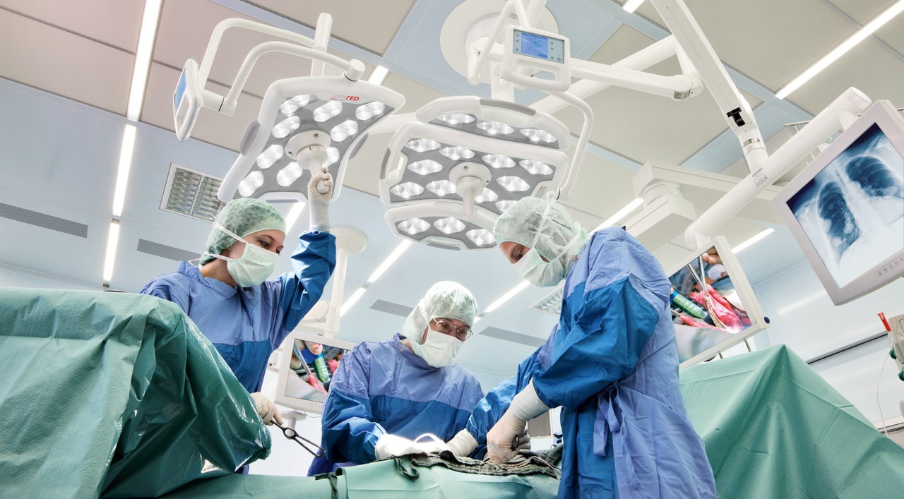 Пострадавших при стрельбе в Перми доставят в Москву