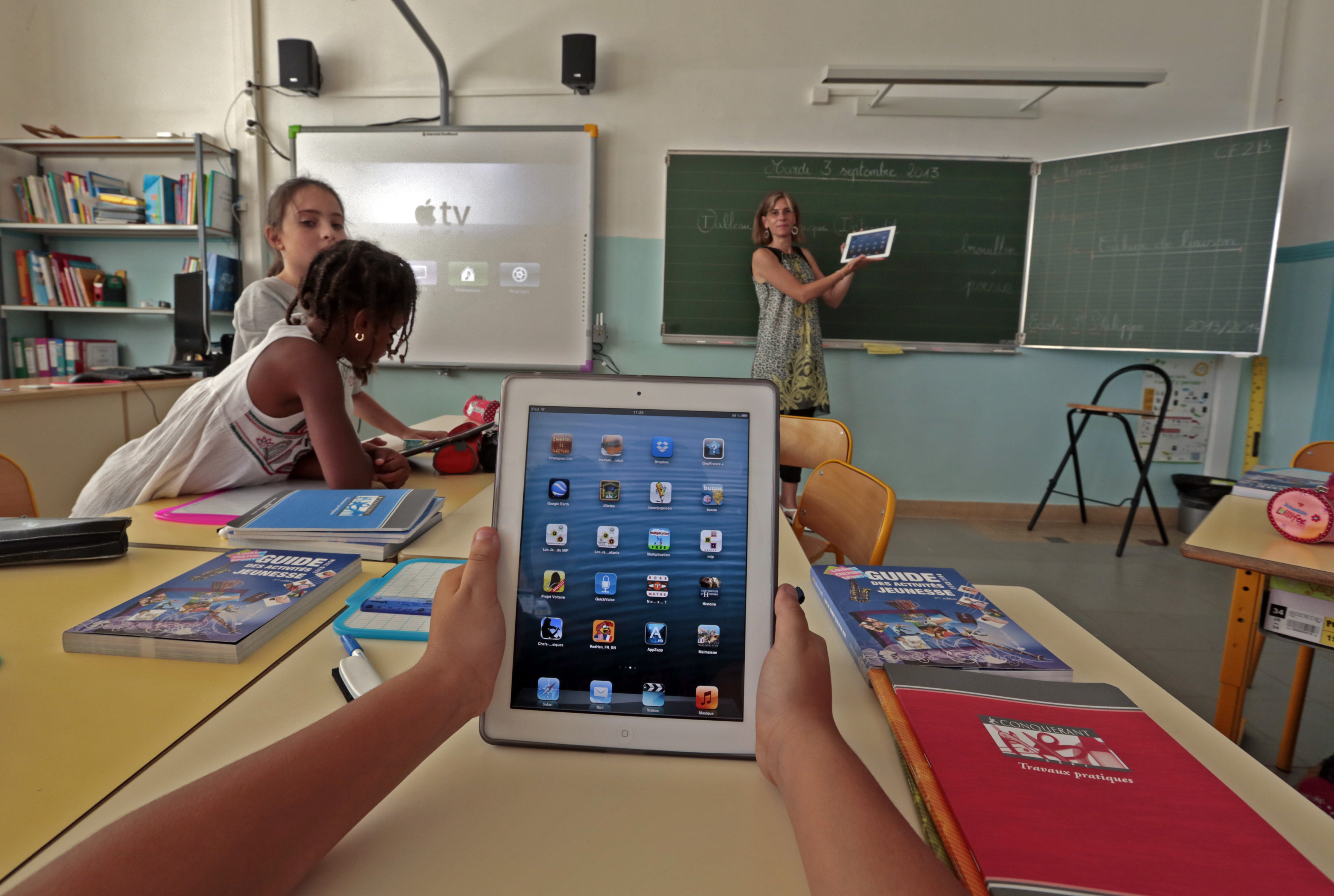YouTube и TikTok пришли в школу: для чего педагоги используют интернет-платформы