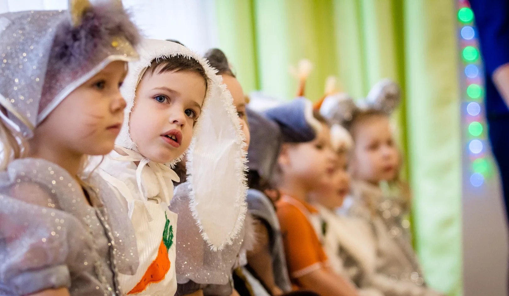 В Мурманской области родителям дошкольников разрешили прийти на утренники