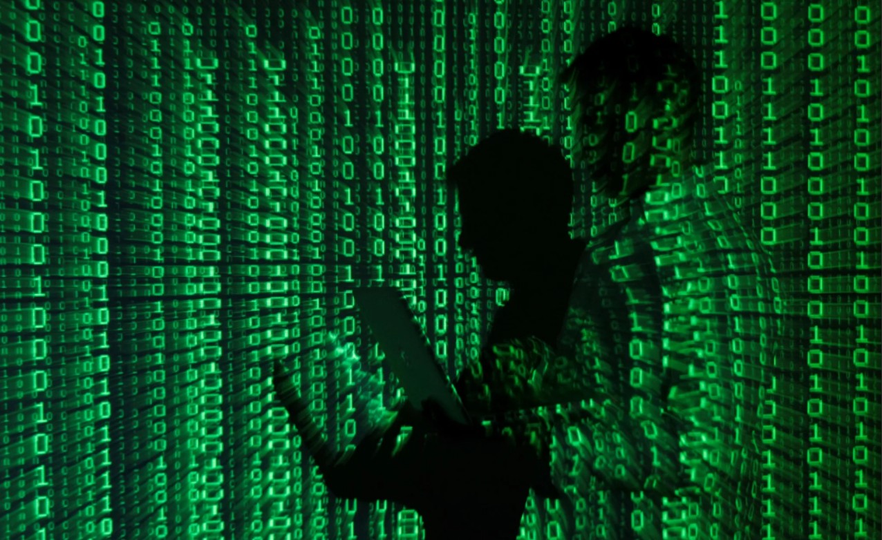 «В XXI веке смешно учить детей каким-то примитивным азам программирования, когда они уже все находятся в TikTok и других соцсетях и прекрасно там ориентируются»