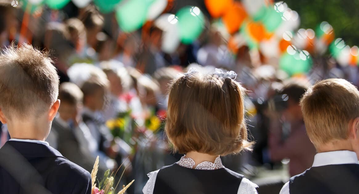 Торжественные линейки к 1 сентября в Курской области могут провести дистанционно