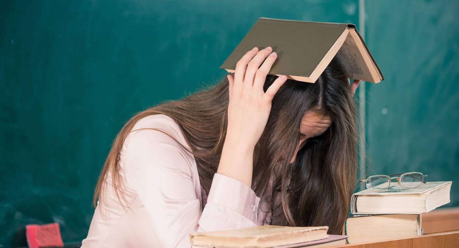 1 сентября сократится перечень заполняемой учителем документации