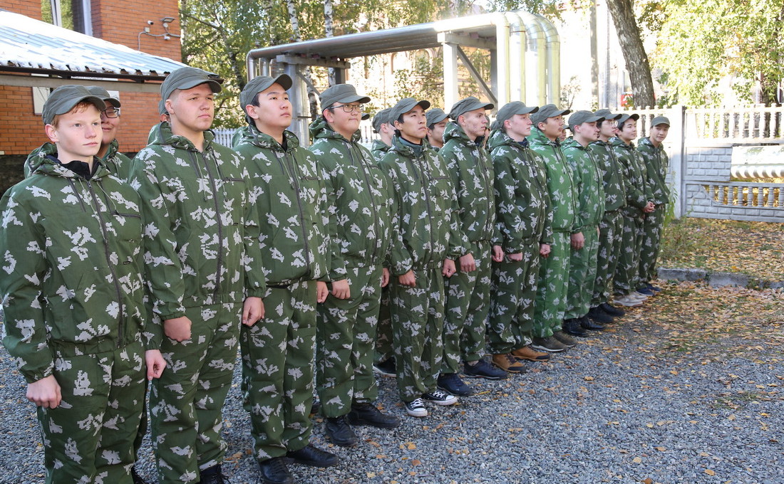 Пятидневные сборы по военной подготовке для школьников стартовали на Алтае