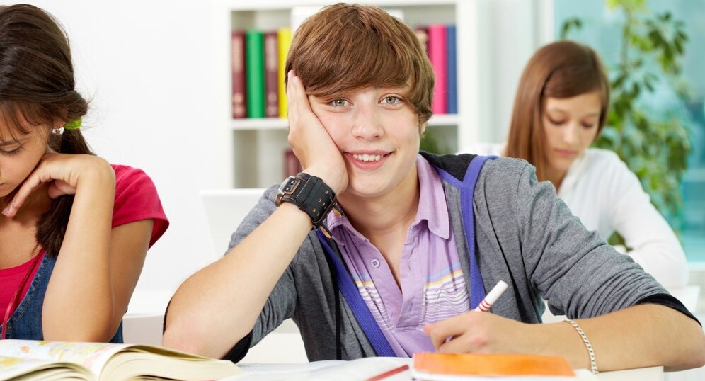 ФИПИ опубликовал открытые варианты КИМов ЕГЭ-2025