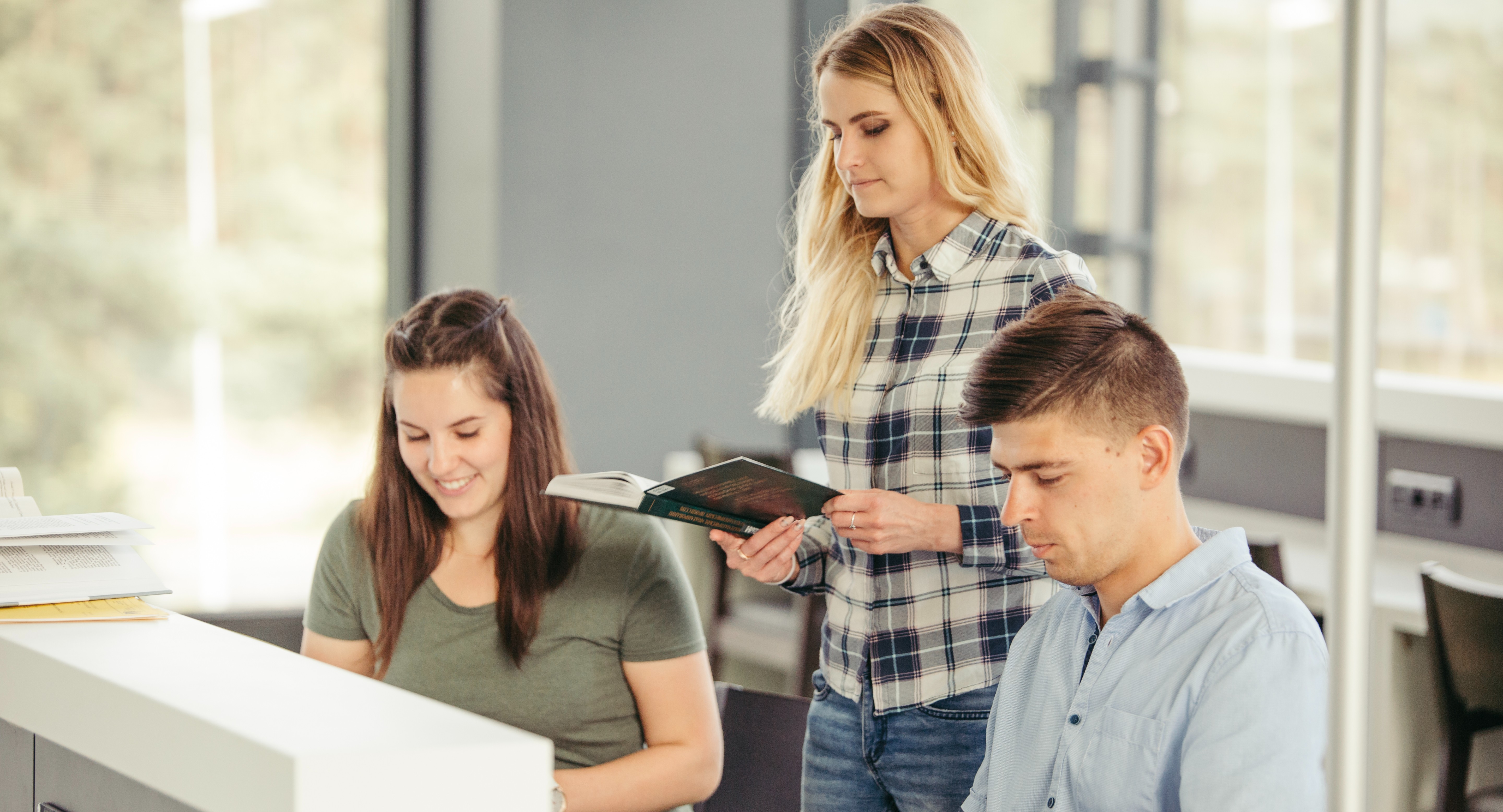 Владимир Путин поручил пересмотреть наименование «среднее профессиональное образование»