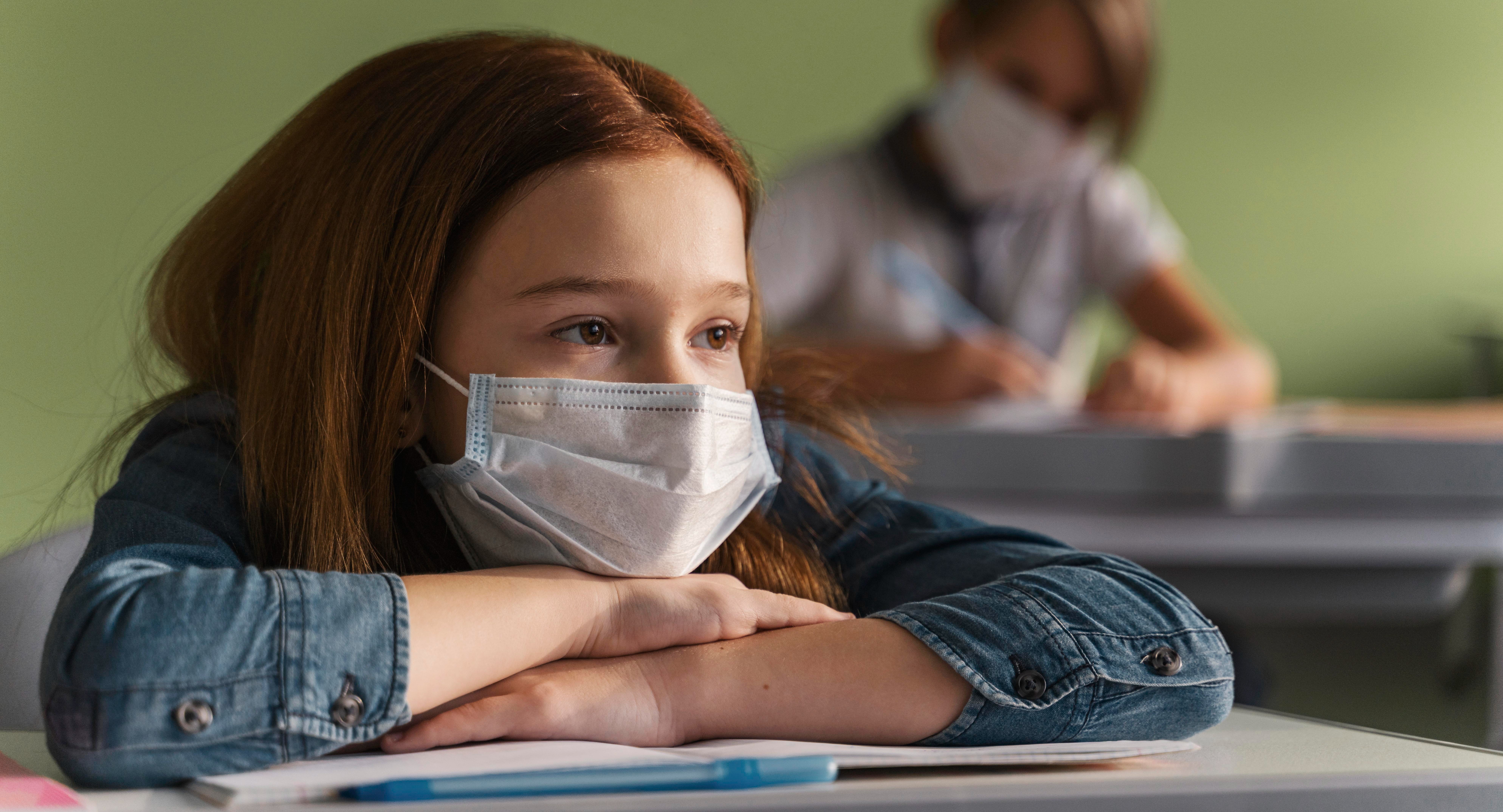 Школы уходят на карантин: Россию накрыла новая волна ОРВИ