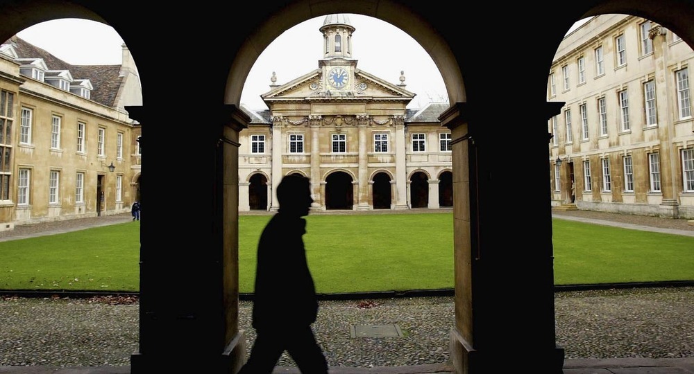 Максимальная стоимость обучения в британских университетах может снизиться