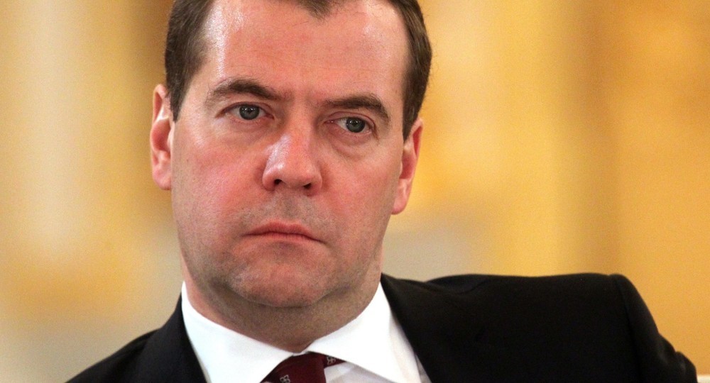 Дмитрий Медведев подписал распоряжение о выделении дополнительных средств на повышение оплаты труда