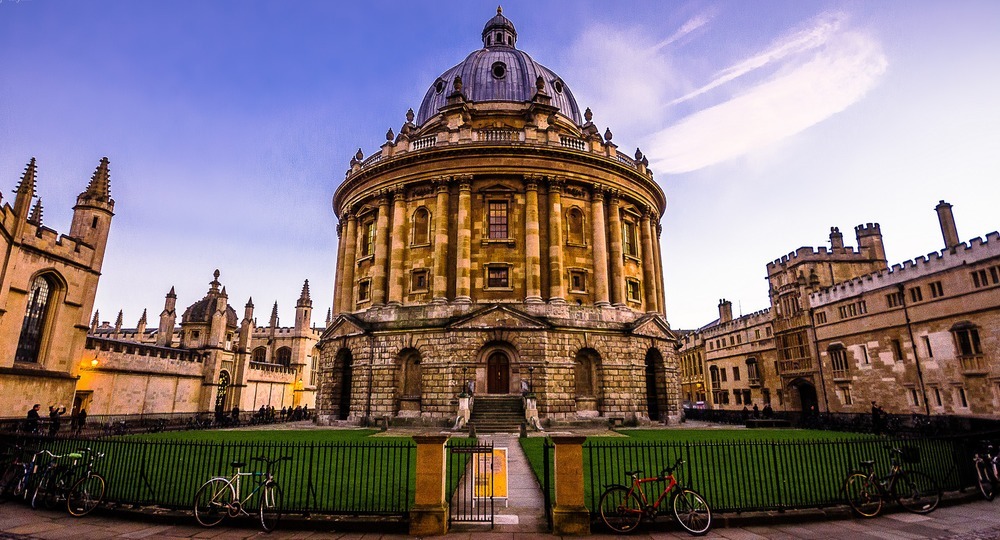 Оксфордский университет выходит на рынок ценных бумаг
