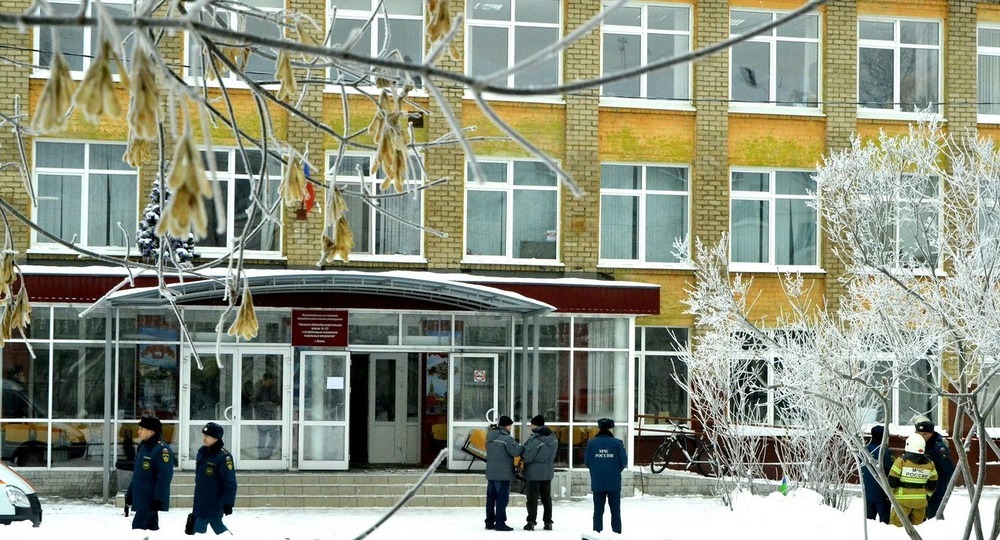Занятия в пермской школе, где произошел инцидент с холодным оружием, начнутся 18 января