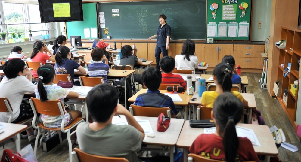 Южная Корея: Один урок – два учителя