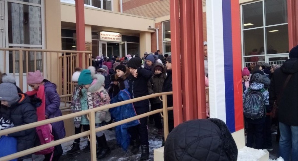 Из-за сообщения о минировании закрыли все школы и лицеи Ростова