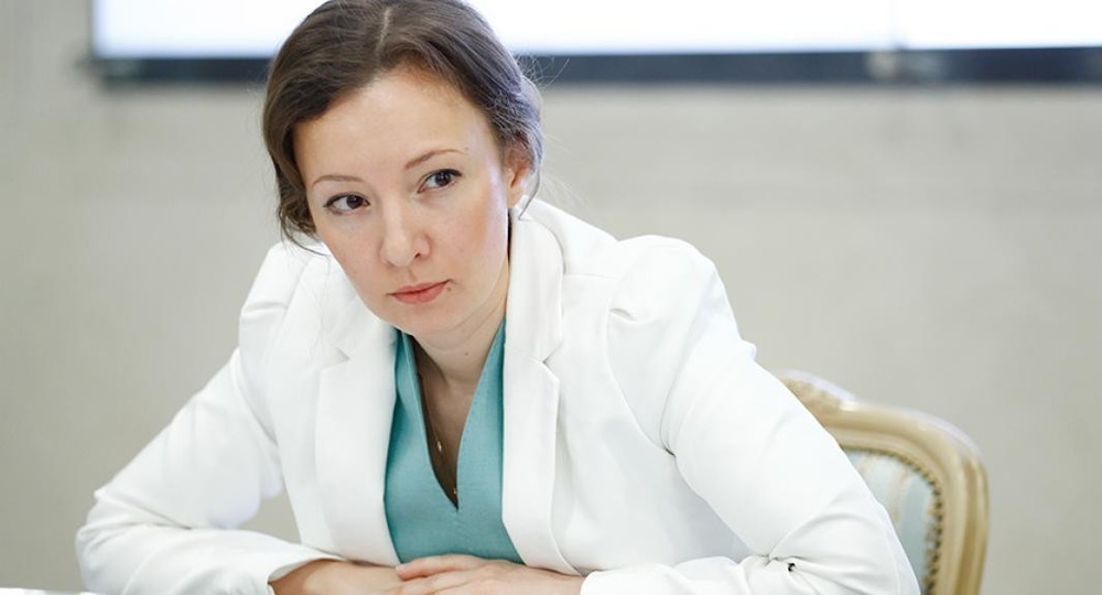 Анна Кузнецова призвала ввести в законодательство понятие «внутришкольный учет»