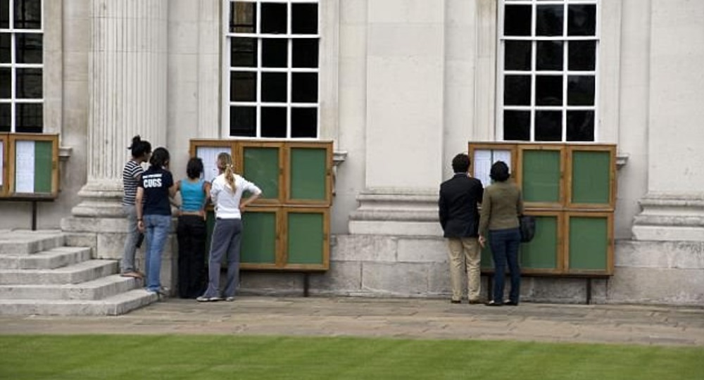 Кембриджский университет отменил традицию обнародования результатов экзаменов