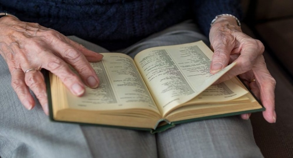 Никогда не поздно: 97-летняя старушка получает образование 