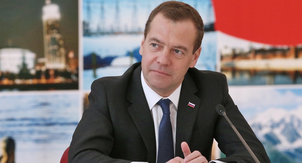 Дмитрий Медведев назначил двух заместителей министра просвещения