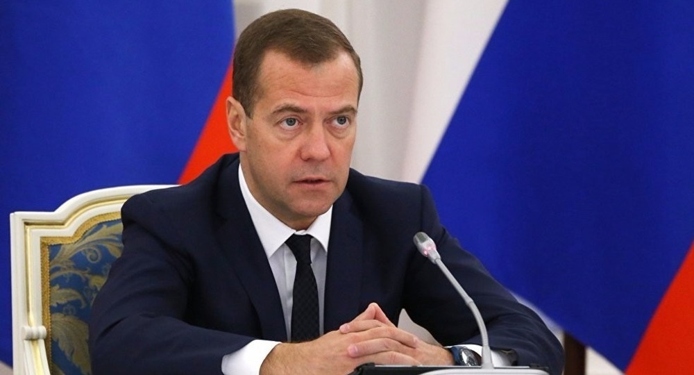 Дмитрий Медведев: В большинстве своём российские школы к новому учебному году готовы 