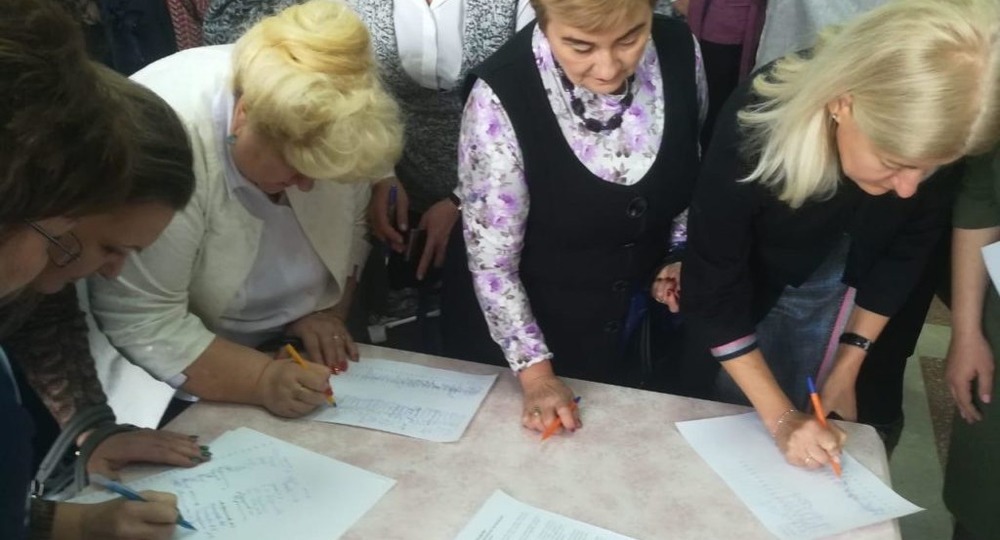 200 директоров иркутских школ против того, чтобы родители решали кадровые вопросы