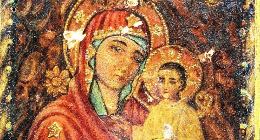 В саратовской школе разгорелся скандал из-за иконы Божьей Матери 