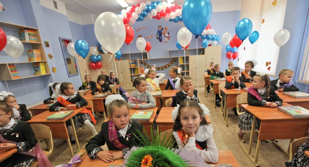 К 2024 году в Ленобласти уберут вторую смену в школах