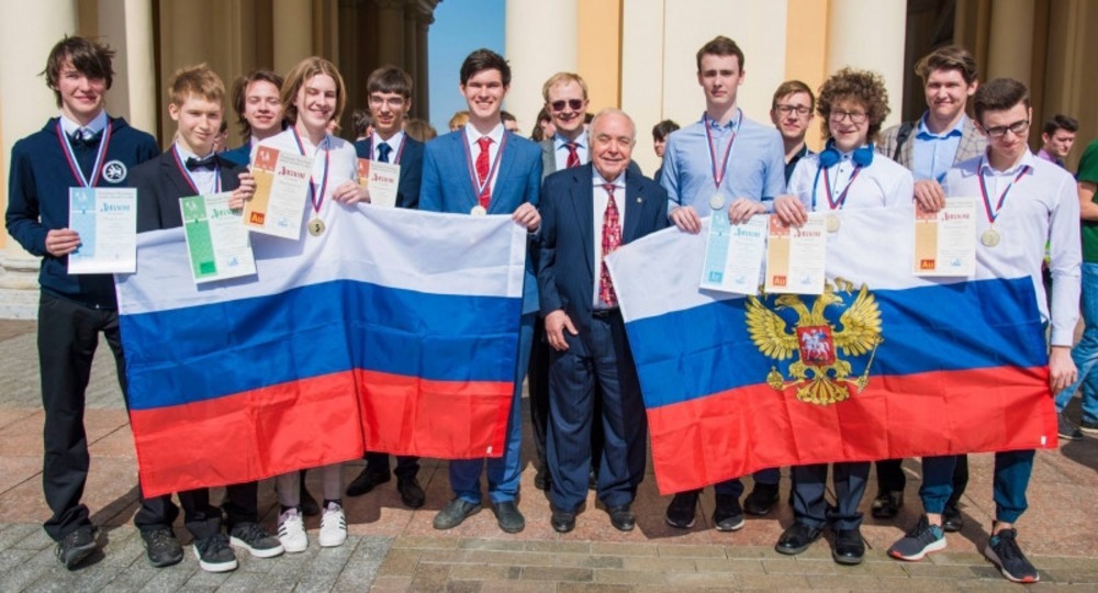 Российские школьники победили в Международной Менделеевской олимпиаде