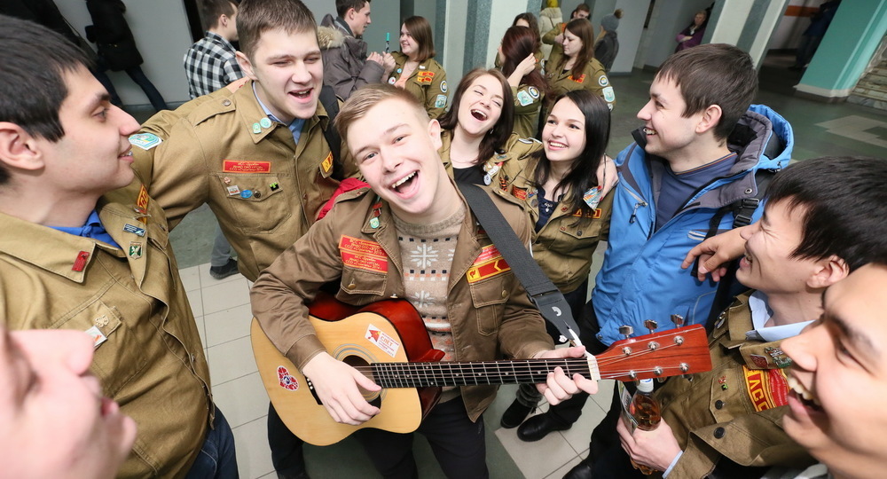 Памятник студенческим стройотрядам и проводнице откроют в Москве