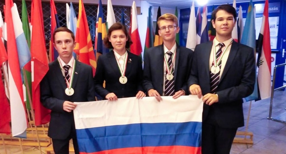 Два золота и три серебра: москвичи успешно выступили на международных олимпиадах по биологии и математике