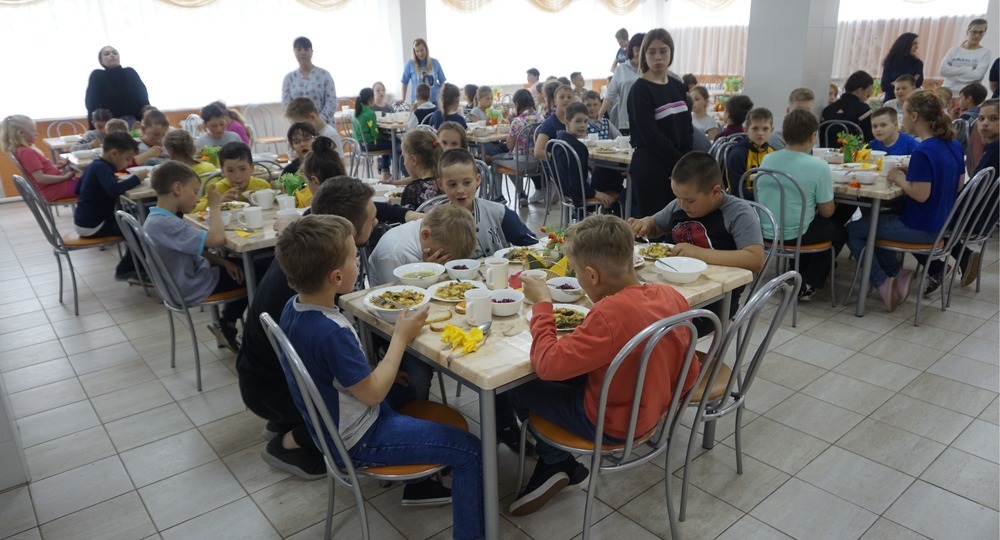  На Камчатке на школьное питание льготников в 2019 году выделили 300 млн рублей