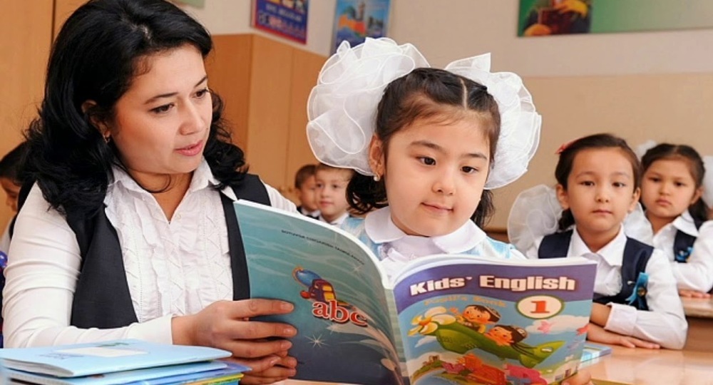 День учителя в Узбекистане: родителям рекомендовано прекратить сбор денег