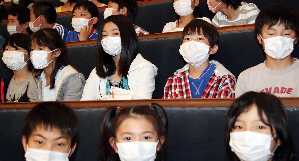 Для борьбы с коронавирусом в Японии могут закрыть школы
