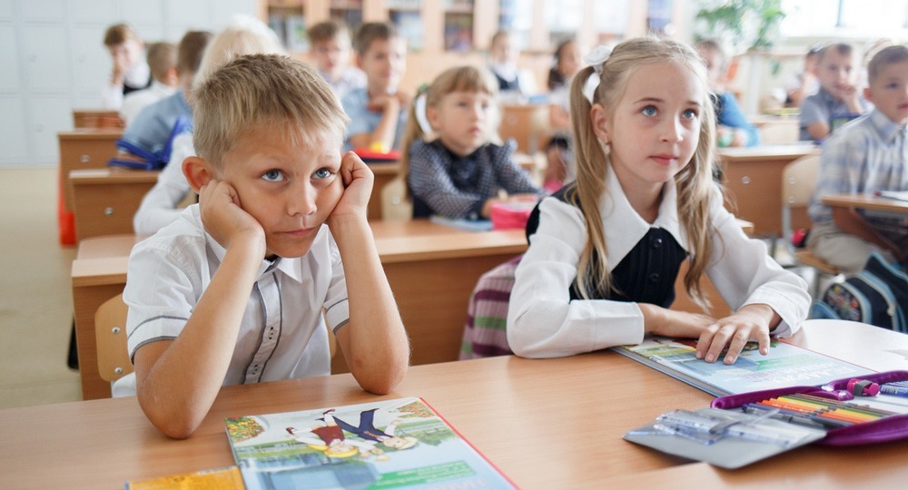 Лукашенко считает необходимым начинать занятия в школах со следующей недели