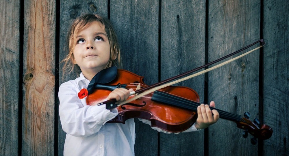 Исследование: Ученые опровергли связь между занятием музыкой и успехами в обучении