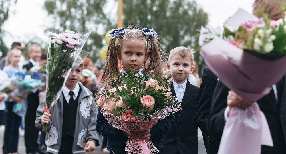 Каждый регион России самостоятельно примет решение о формате школьных линеек