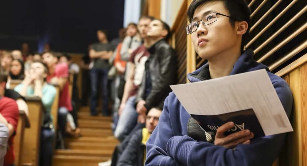 Иностранным студентам, которые не могут пока учиться России, разрешили взять академотпуск